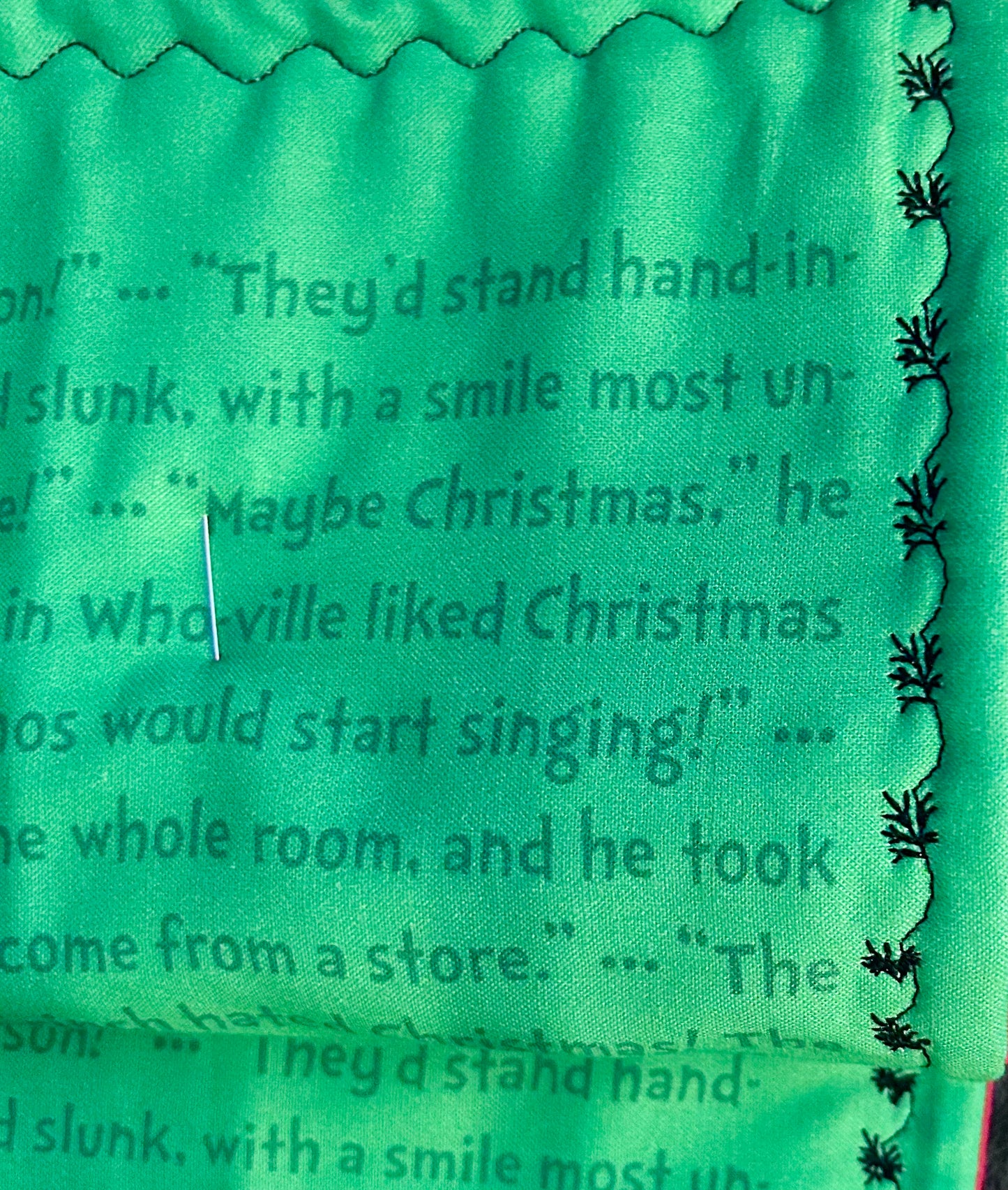 🎄 “Merry Grinchmas” Fabric Wall Hanging